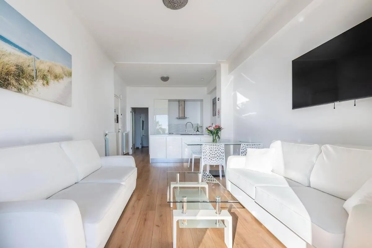 Modern Sea View Apartment On Promenade Des Anglais Nice