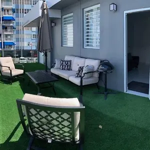 isla-verde-oasis-ph-with-private-terrace-kingbed-wifi-pk.comcaribbean.com/